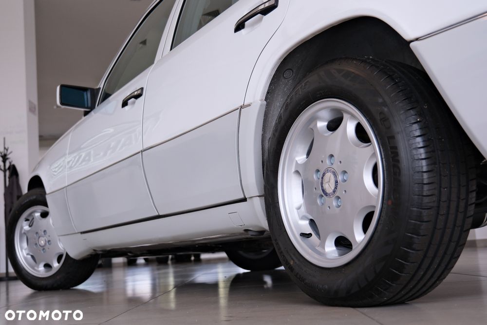 Mercedes-Benz W124 (1984-1993) - 15
