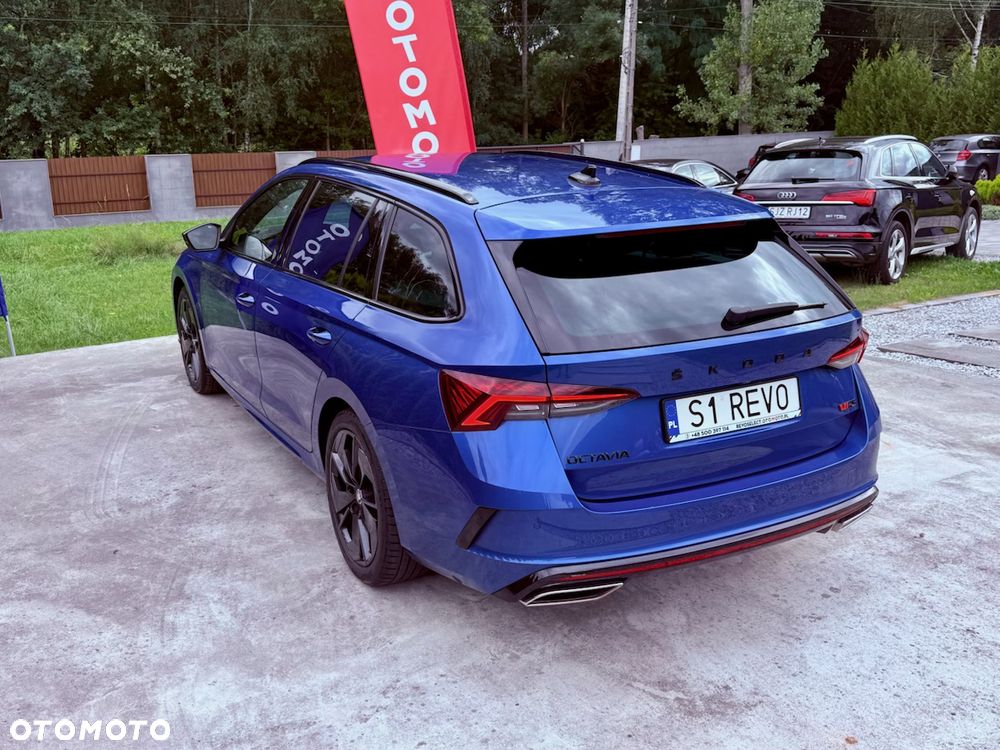 Skoda Octavia 2.0 TDI DSG 4x4 RS - 11