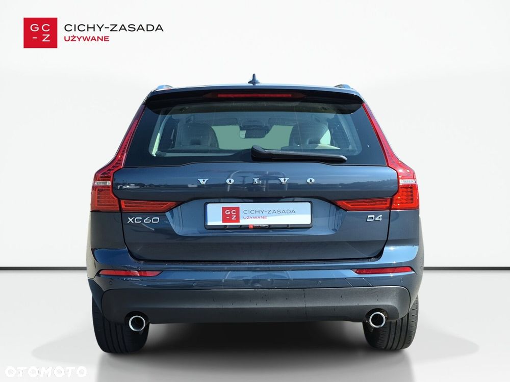 Volvo XC 60 D4 Momentum Pro - 4