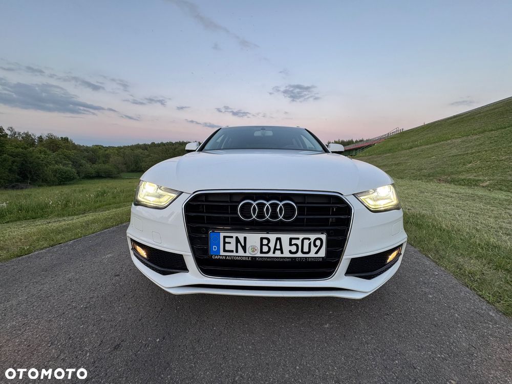 Audi A4 Avant 2.0 TDI DPF S line Sportpaket - 20