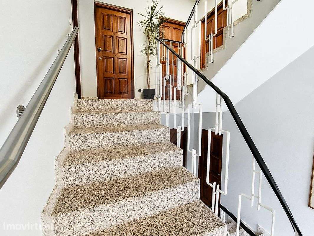 Apartamento T2 para arrendamento - Grande imagem: 2/12