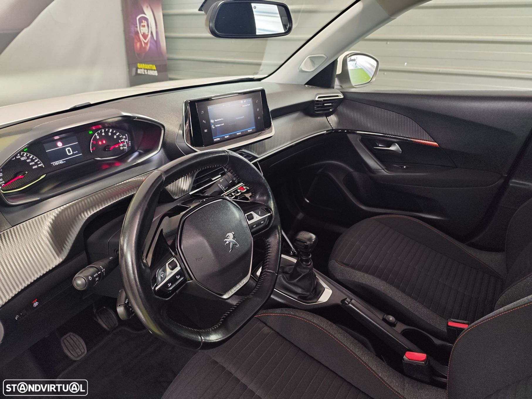 Peugeot 2008 1.2 PureTech Active Pack - 21