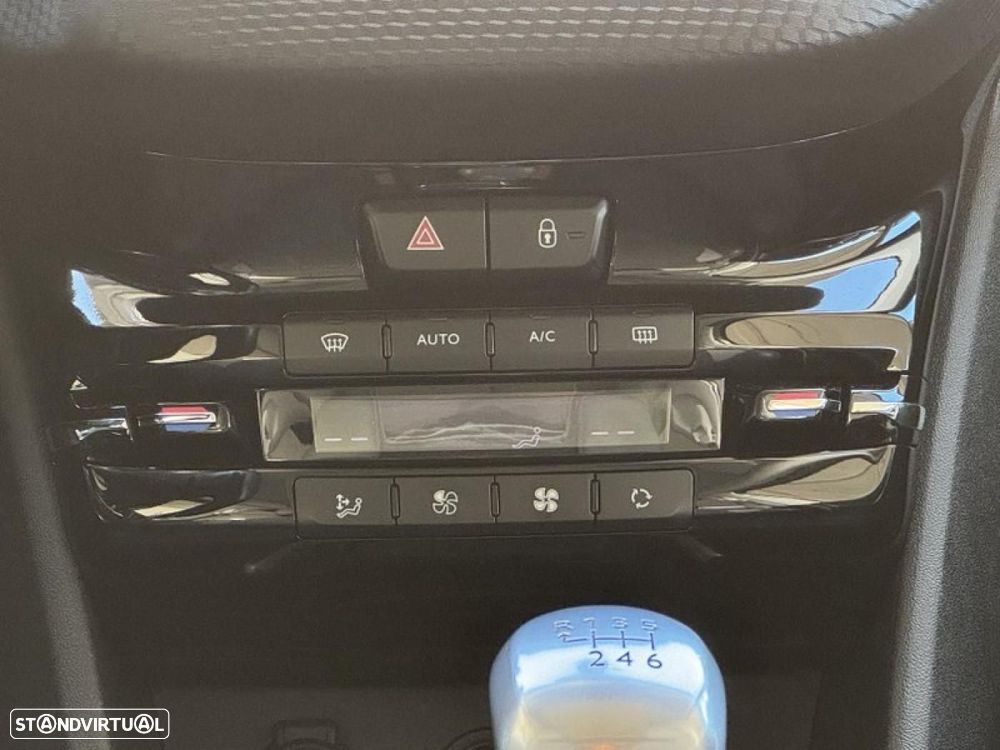 Peugeot 2008 1.6 e-HDi Allure - 13