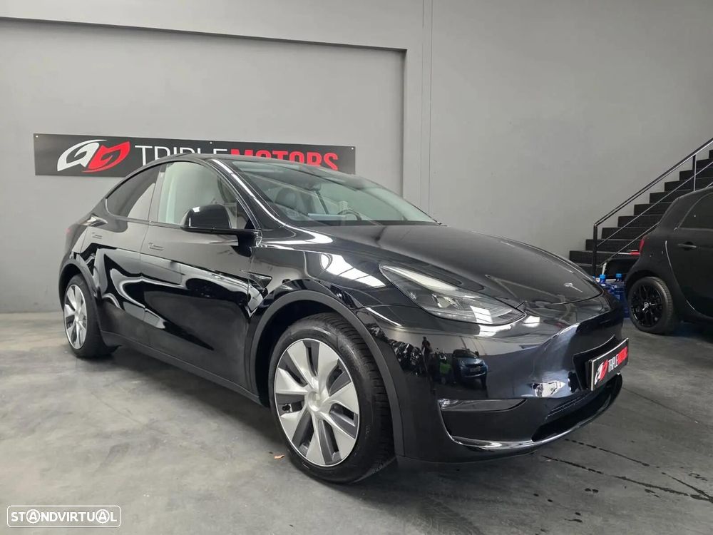 Tesla Model Y Long Range Dual Motor AWD - 1