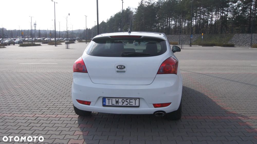 Kia Ceed 1.6 Crdi Comfort + - 7