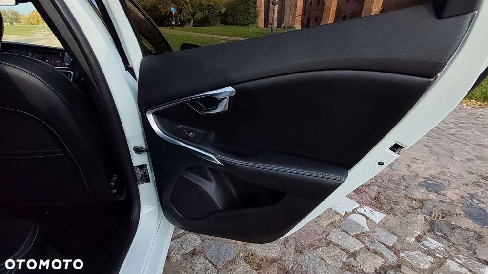 Volvo V40 - 27