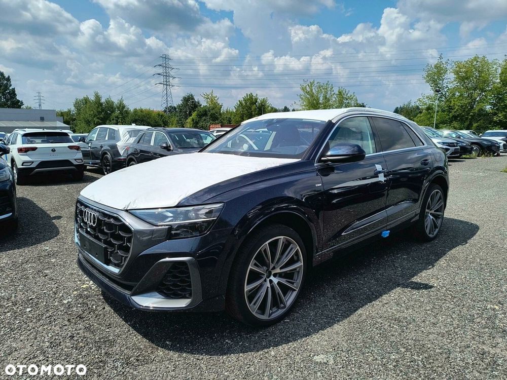 Audi Q8 - 1