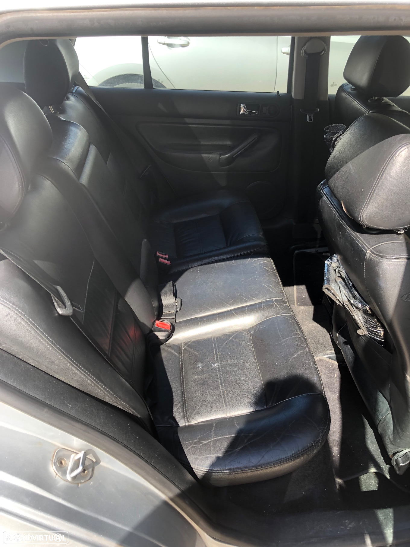 VW Golf 1.6i 25 Anos - 12