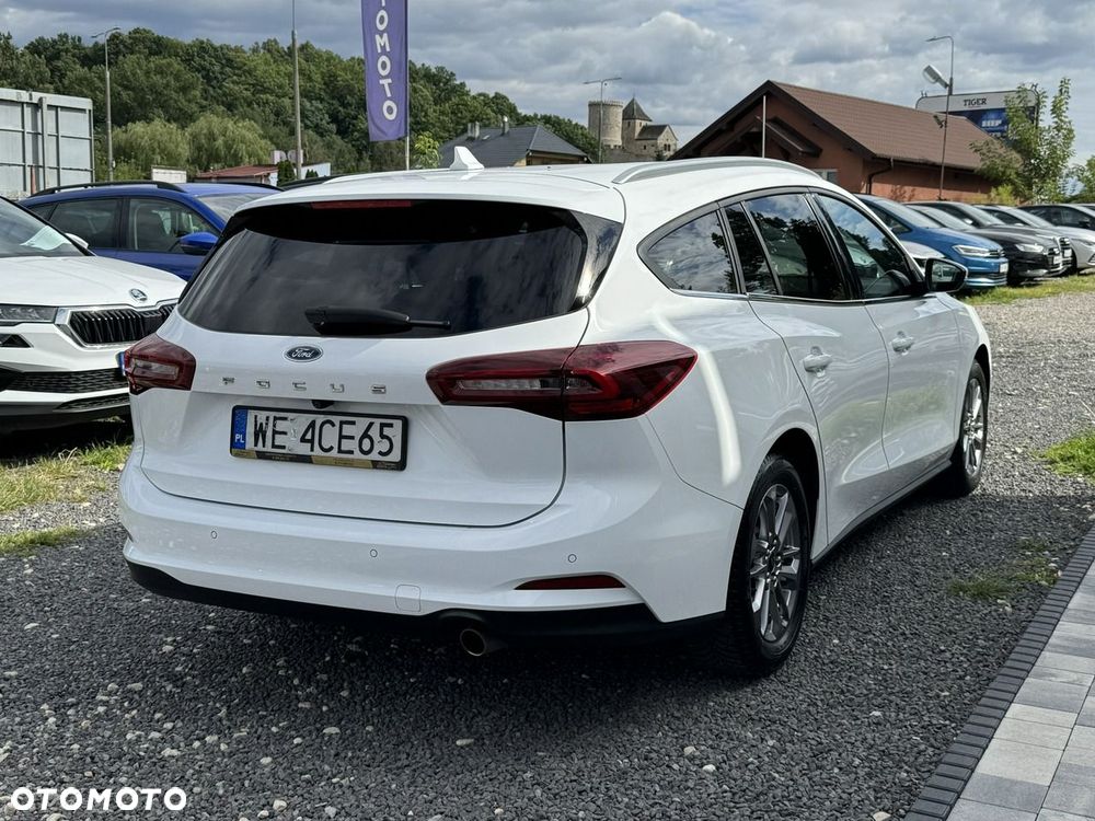 Ford Focus 1.0 EcoBoost Hybrid TITANIUM EDITION - 10