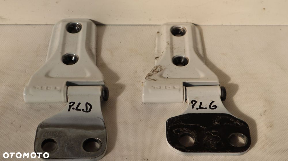 JEEP WRANGLER JL 18- ZAWIASY DRZWI LEWYCH PRZÓD 68297679, 68297677