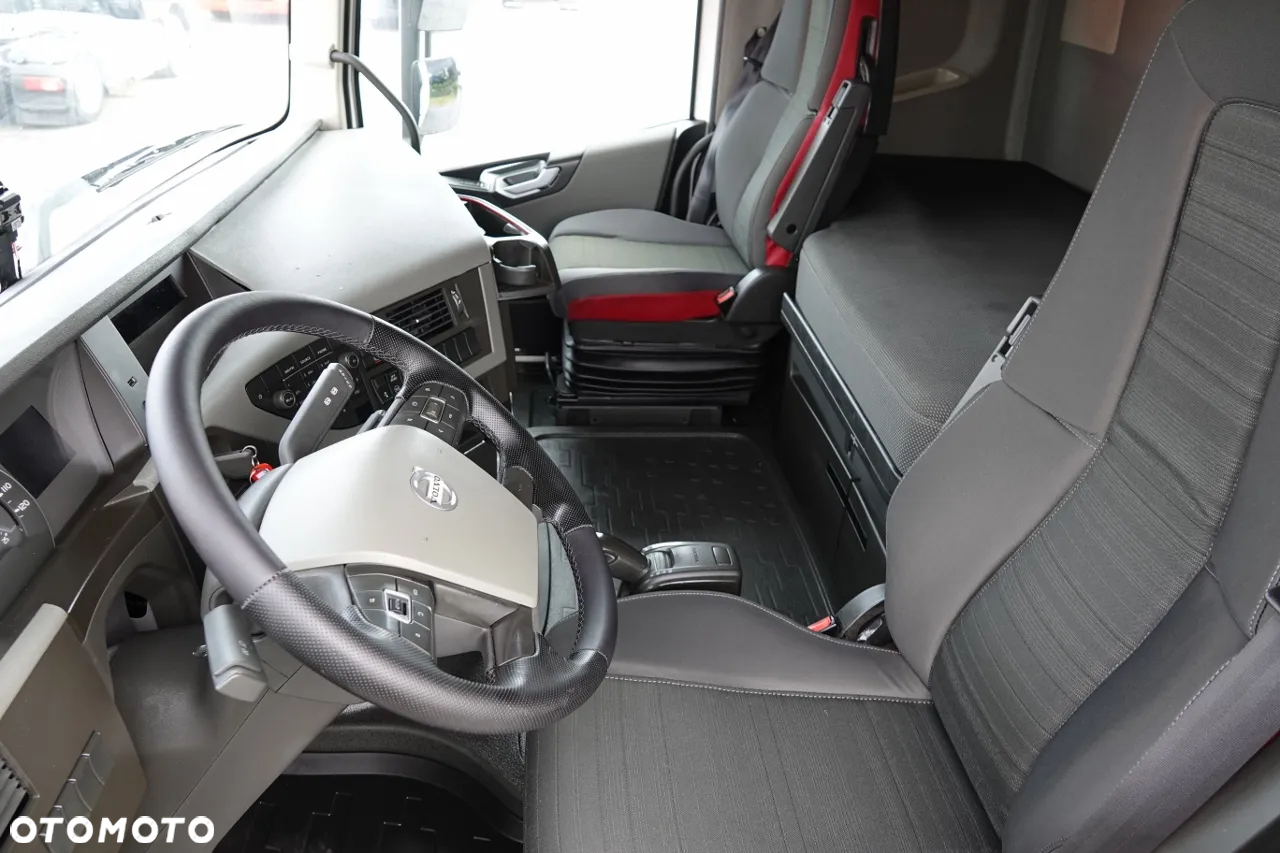 Volvo FH 460 / SPROWADZONY / PO KONTRAKCIE SERWISOWYM - 23