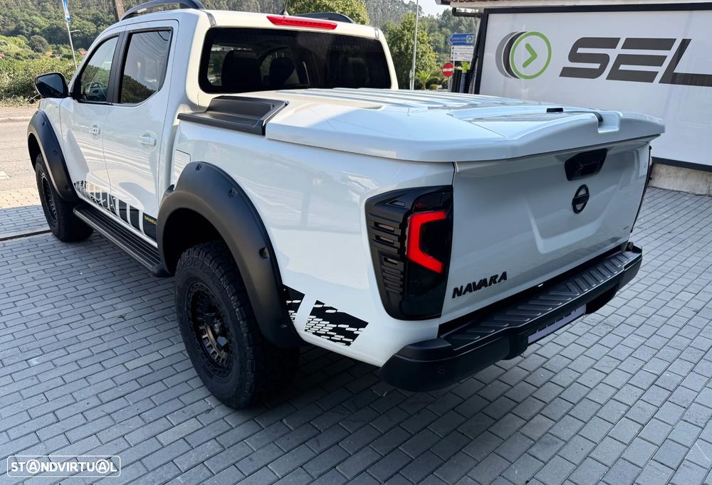 Nissan Navara 2.3 dCi CD 4WD N-Guard Auto - 21