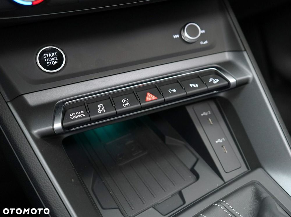 Audi Q3 - 24
