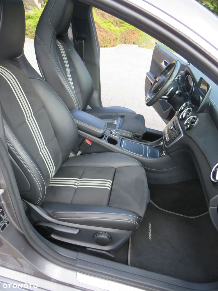 Mercedes-Benz CLA 180 7G-DCT - 19
