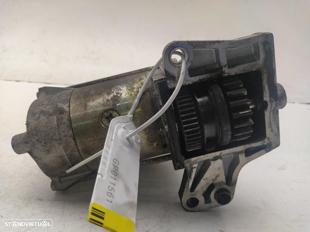 MOTOR ARRANQUE KIA CARNIVAL II 2004 - 4