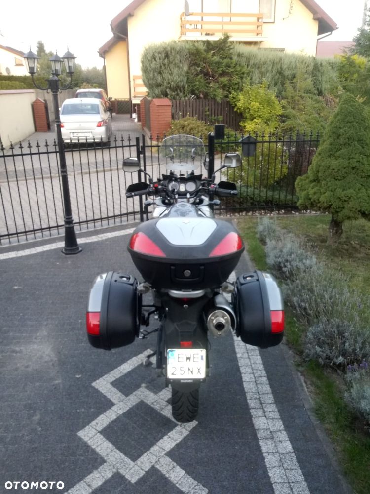 Suzuki V-STROM - 5