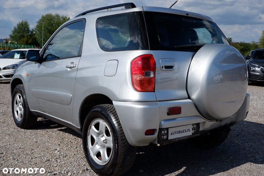 Toyota RAV4 D-4D 4x4 - 30