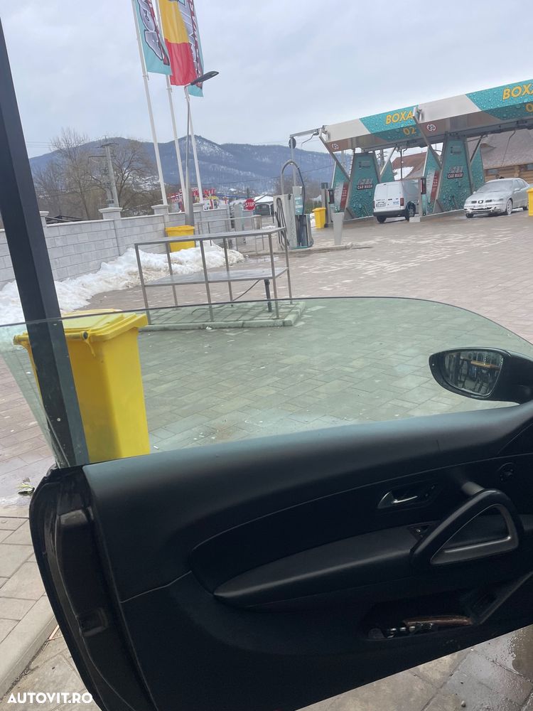 Volkswagen Scirocco - 6