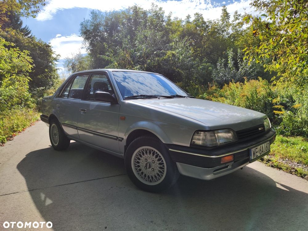 Mazda 323 - 4