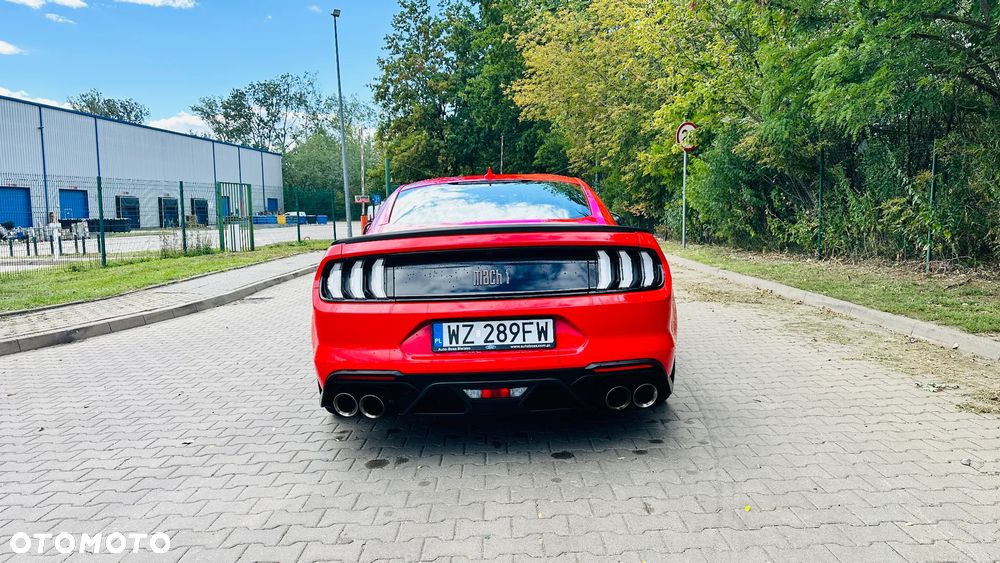 Ford Mustang - 6