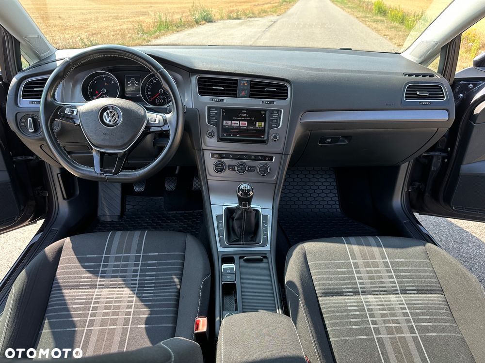 Volkswagen Golf 1.6 TDI BlueMotion Technology Lounge - 15