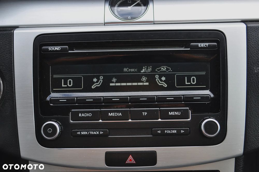 Volkswagen CC 2.0 TDI BlueMotion Technology - 19