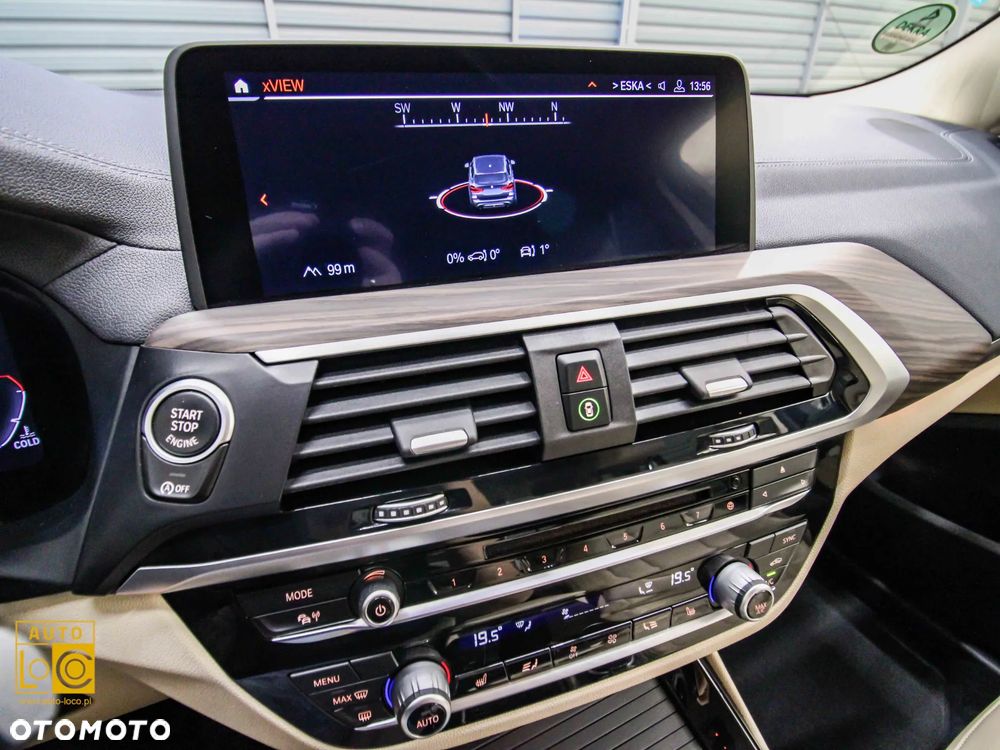 BMW X3 xDrive20i Luxury Line - 23