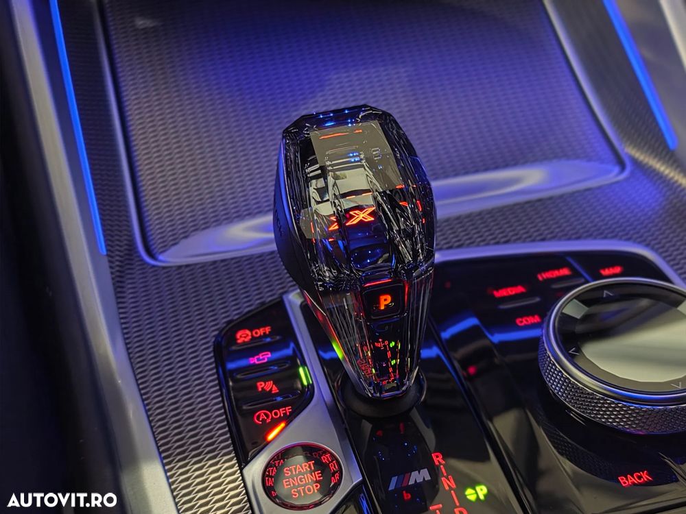 BMW X6 M M50d - 11