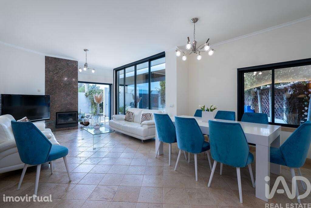 Moradia isolada T5 em Quarteira de 261,5 m2 - Grande imagem: 5/40