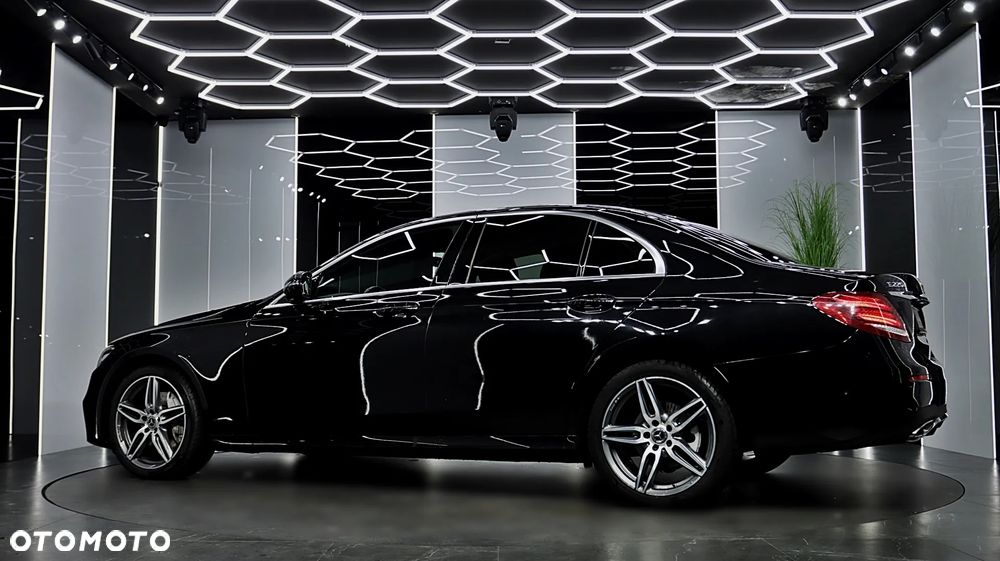 Mercedes-Benz Klasa E ver-220-d-4--matic-amg - 5