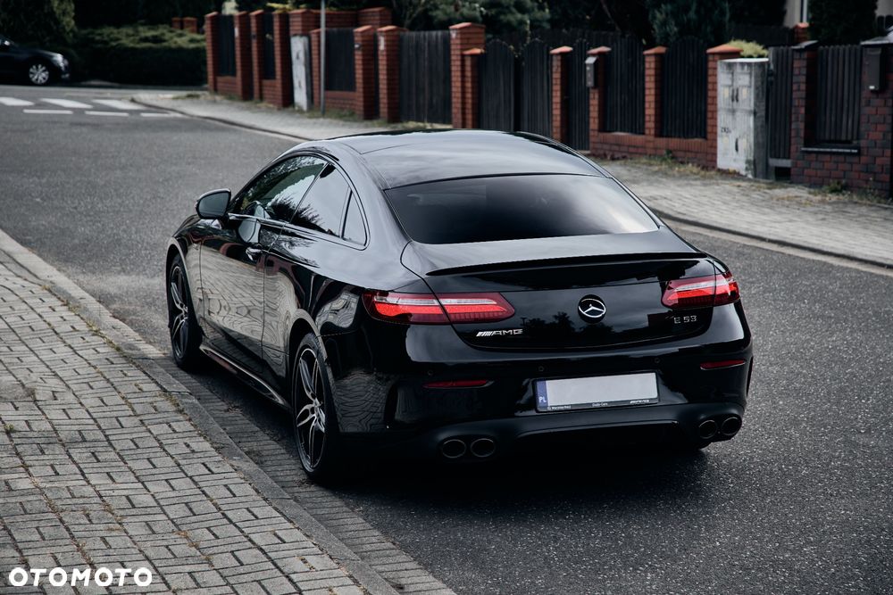 Mercedes-Benz Klasa E - 12