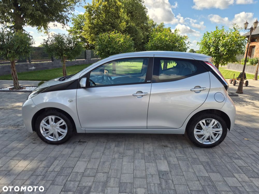 Toyota Aygo x-play Edition-S - 10