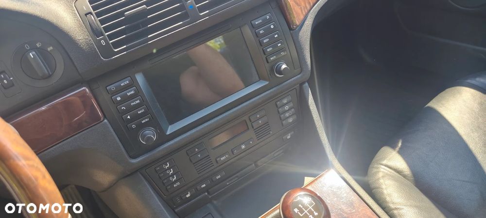 BMW Seria 5 525i - 12