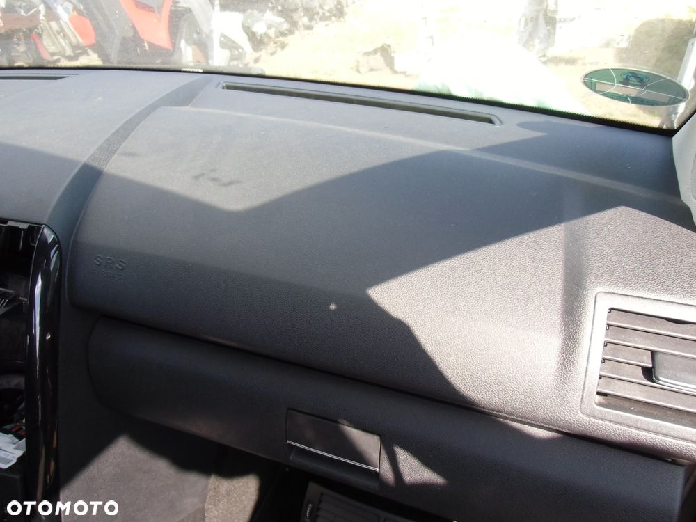 DESKA KONSOLA AIRBAG PASY MERCEDES A KLASA W169 - 2