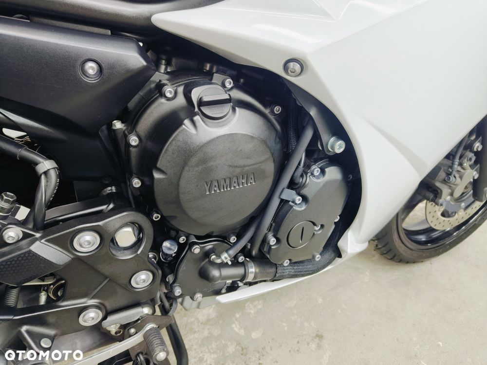 Yamaha XJ - 8