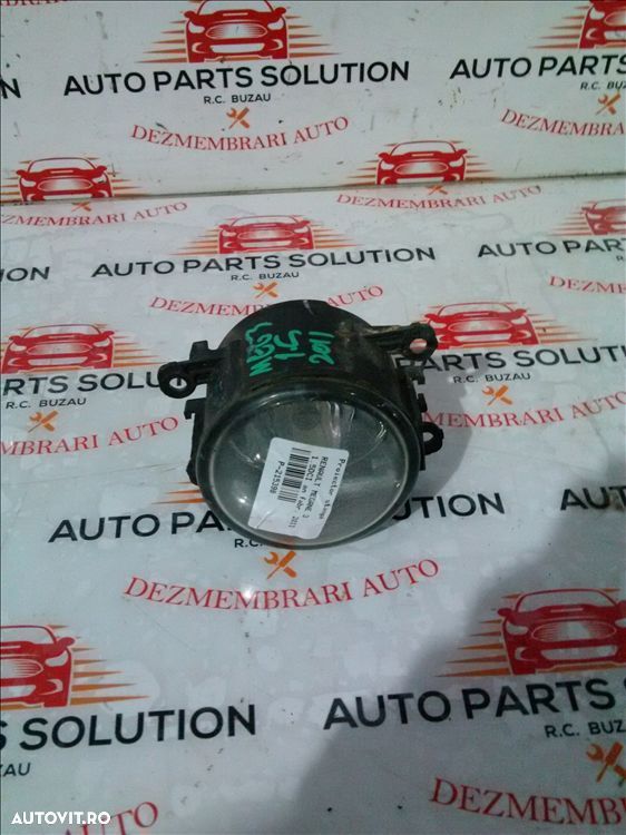 proiector stanga renault megane 3 1.5dci an fabr. 2011 - 1