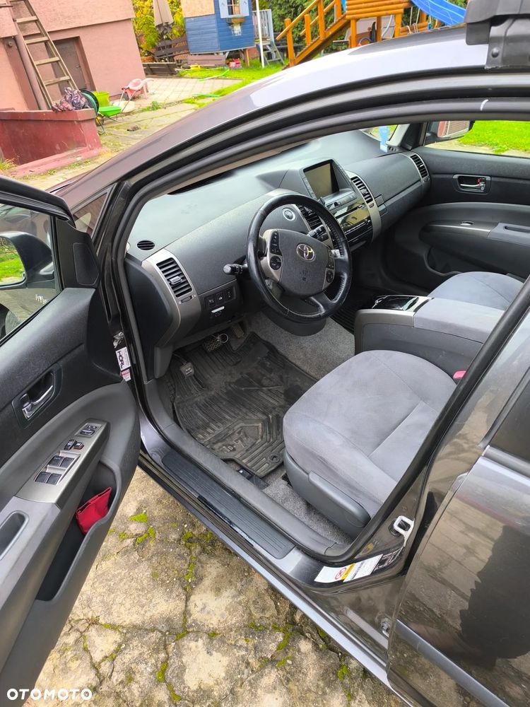 Toyota Prius 1.5 VVT-i Sol - 10