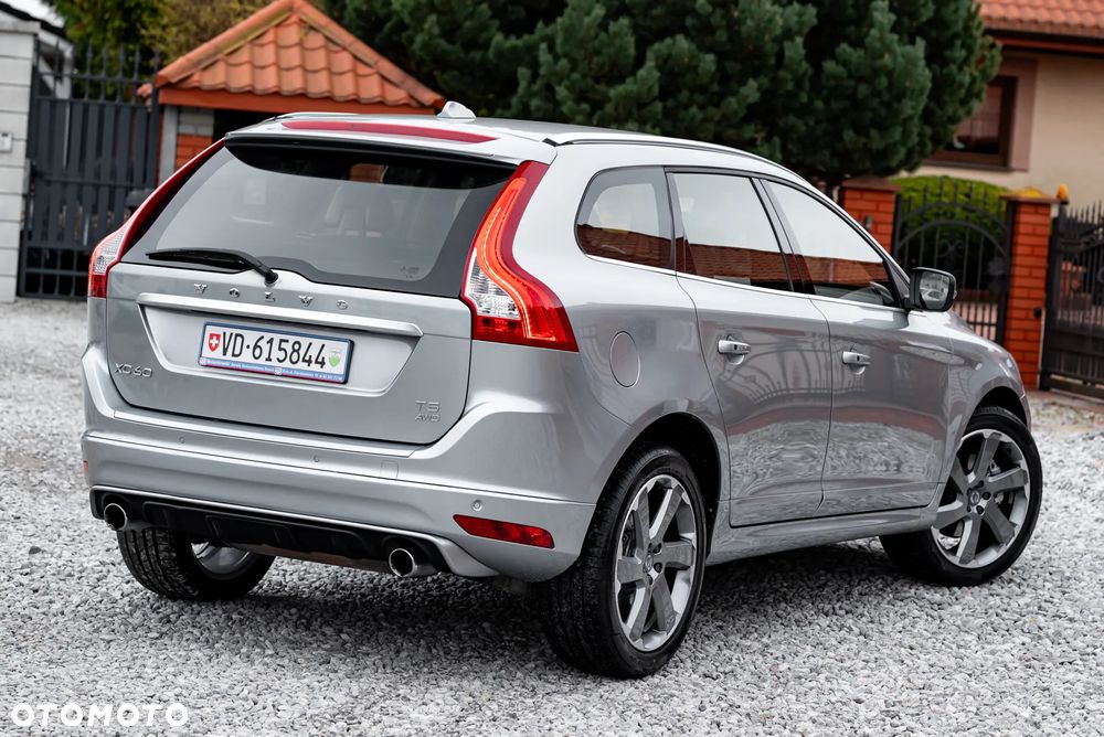 Volvo XC 60 T5 AWD R-Design Momentum EU6 - 10