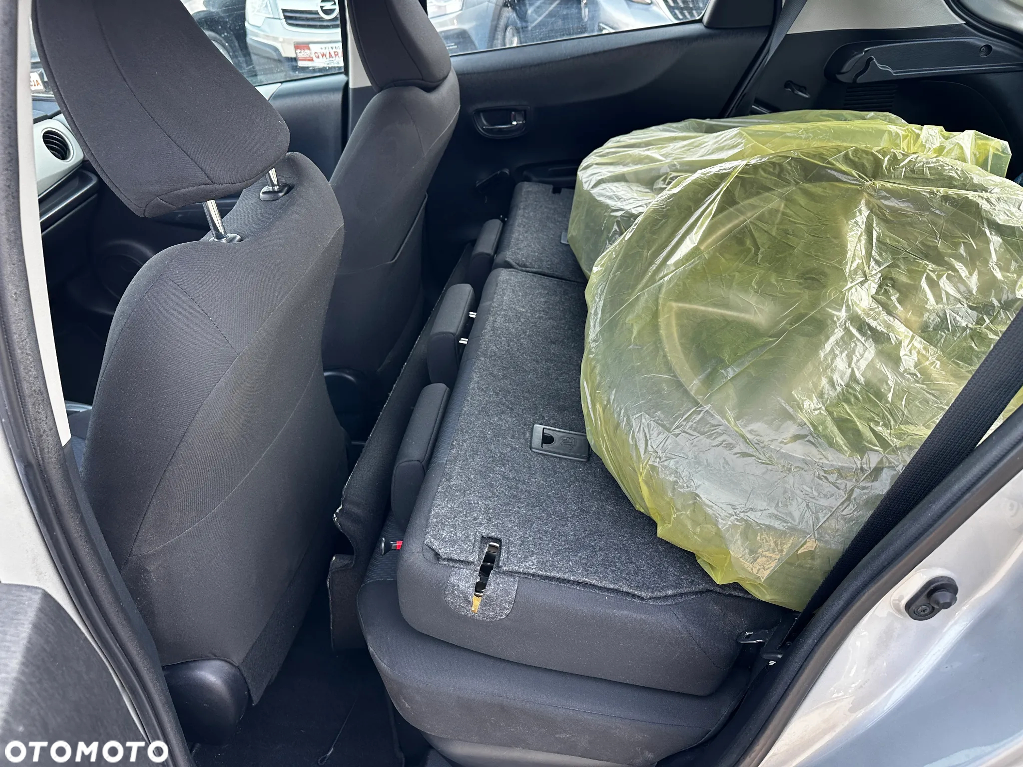 Toyota Yaris - 24