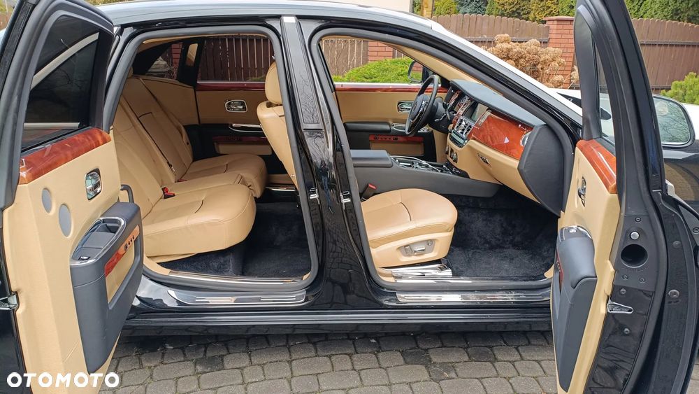 Rolls-Royce Ghost - 18