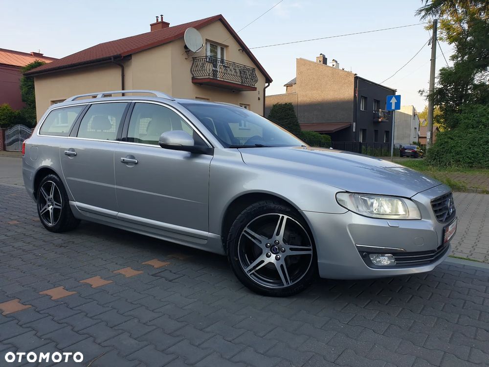 Volvo V70 D4 Geartronic Summum - 3