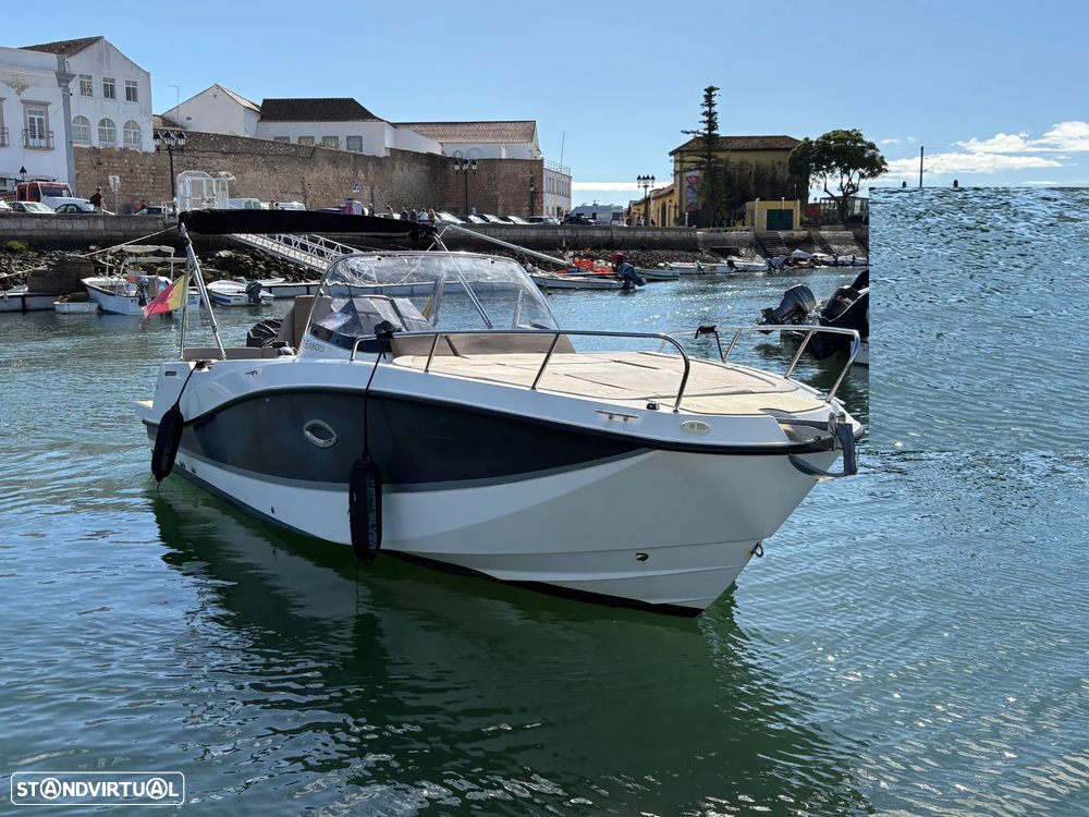 Quicksilver Activ 755 Sundeck - 8