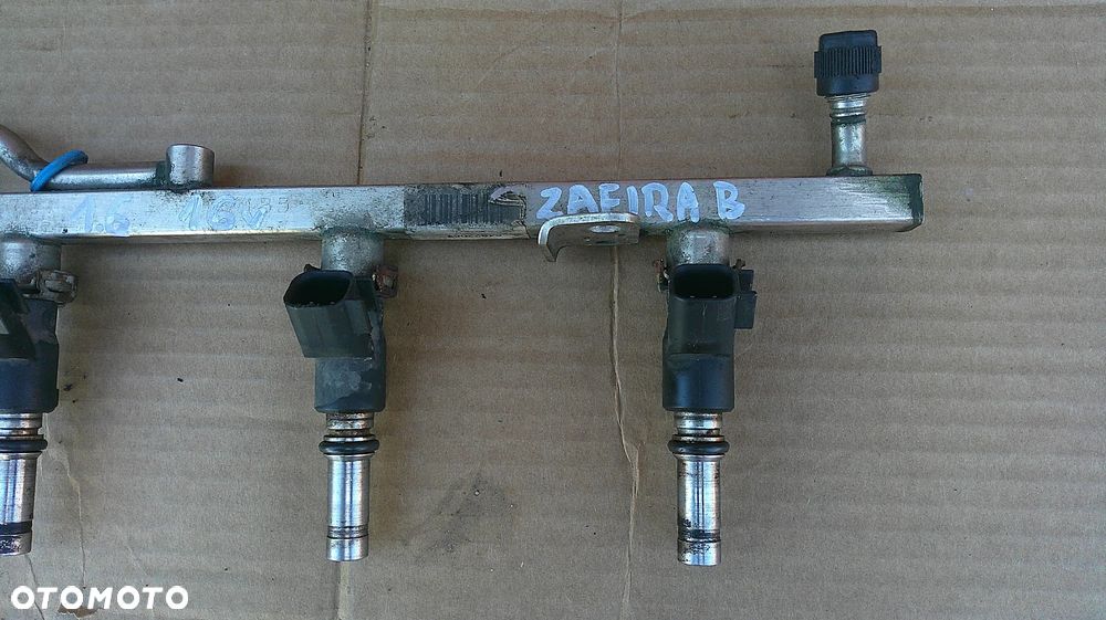 OPEL ZAFIRA B 1.6 16V LISTWA WTRYSKOWA 55559375 - 5