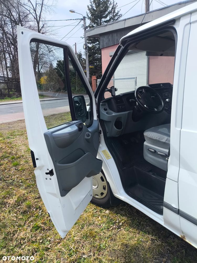 Ford TRANSIT - 13