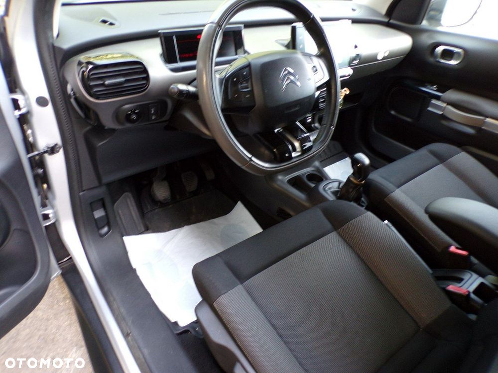 Citroën C4 Cactus - 27