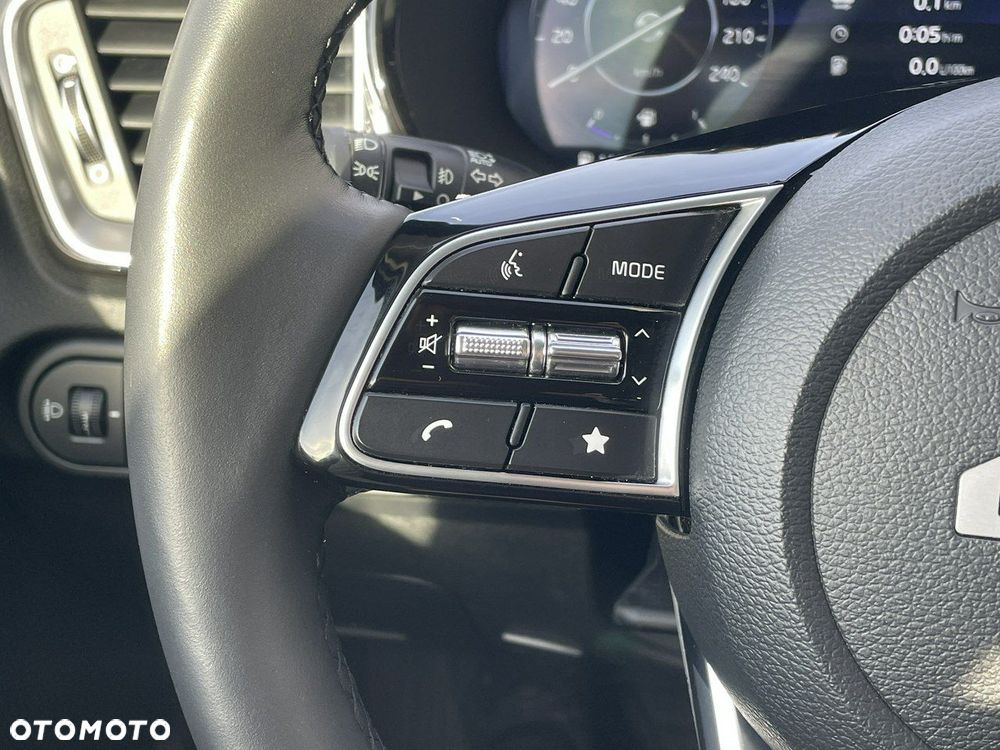 Kia XCeed 1.5 T-GDI Business Line DCT - 23