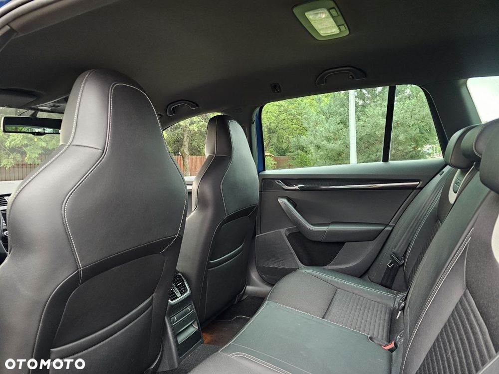 Skoda Octavia 2.0 TSI (Green tec) DSG RS - 23
