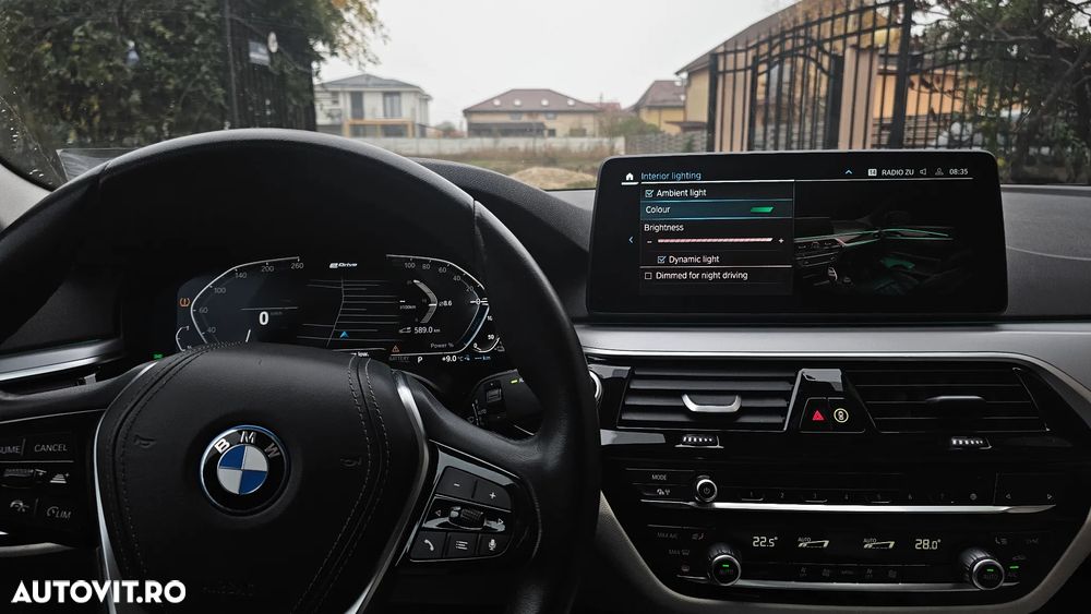 BMW Seria 5 530e Aut. - 22