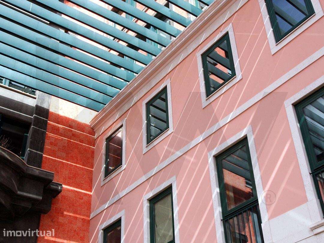 Espaço comercial 396m2 no Pátio Bagatela (Prémio Valmor). Arrendado, c - Grande imagem: 4/4