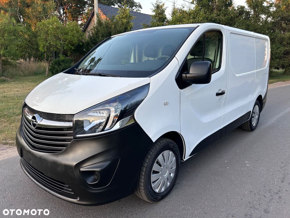 Opel Vivaro - 1